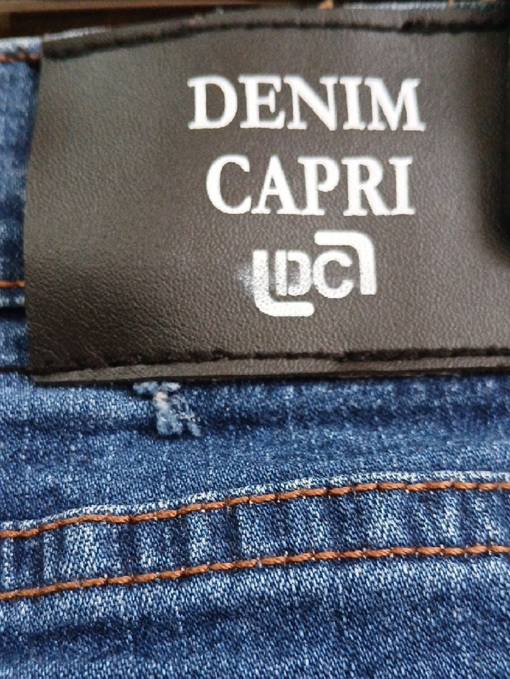 Vintage Y2K UDC Urban District Denim Capris - Size 5/6 - Contrast Stitching - Picture 3 of 4